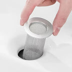 Roomlift drain strainer in a sink drain